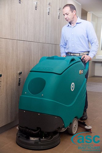 ASC Eureka E50 with man 4