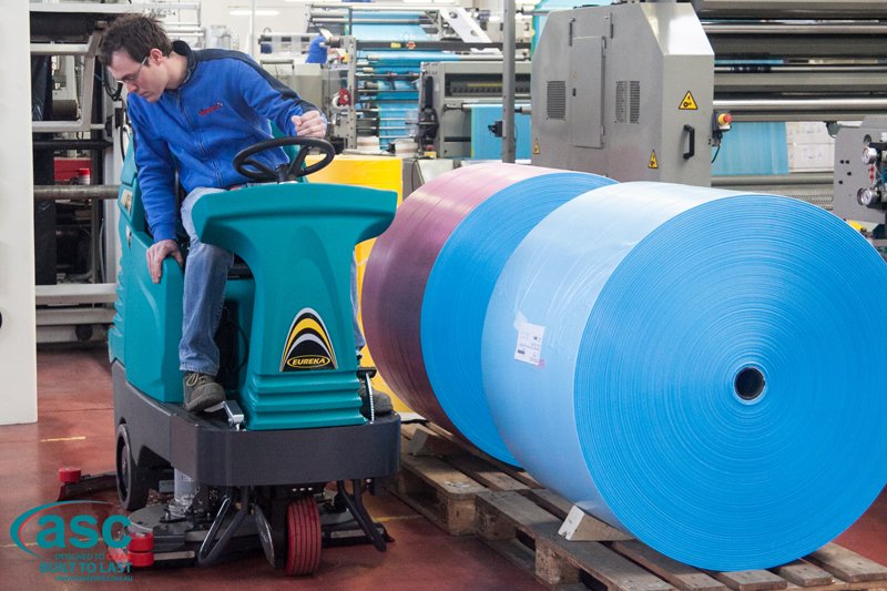 ASC Eureka E85 scrubber with man 3