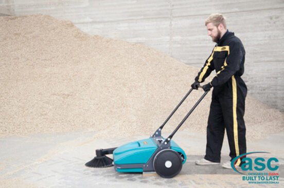 nav ASC Mep Eureka sweeper with man 8
