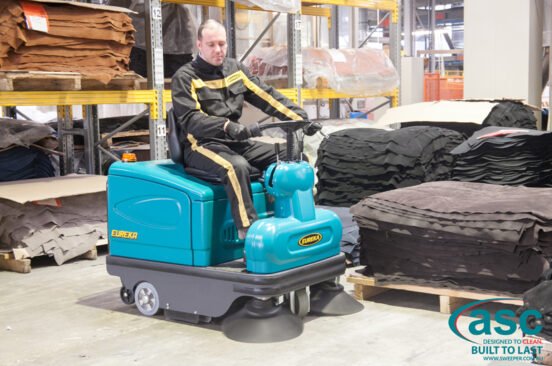 nav ASC Eureka M2 sweeper with man 9