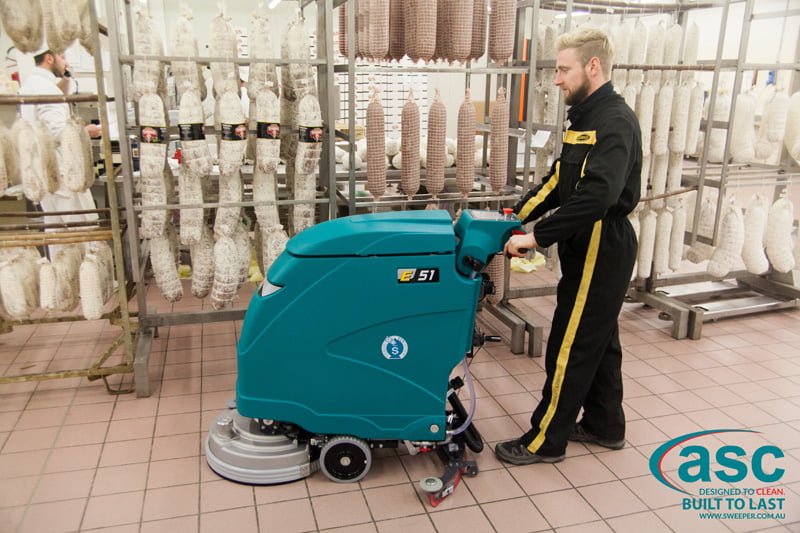 ASC Eureka E51 with man 6