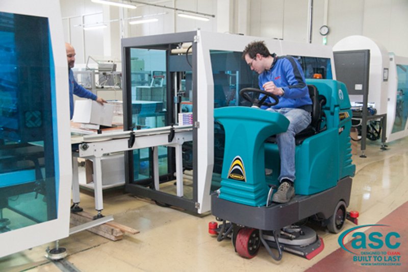 ASC Eureka E85 scrubber with man 1