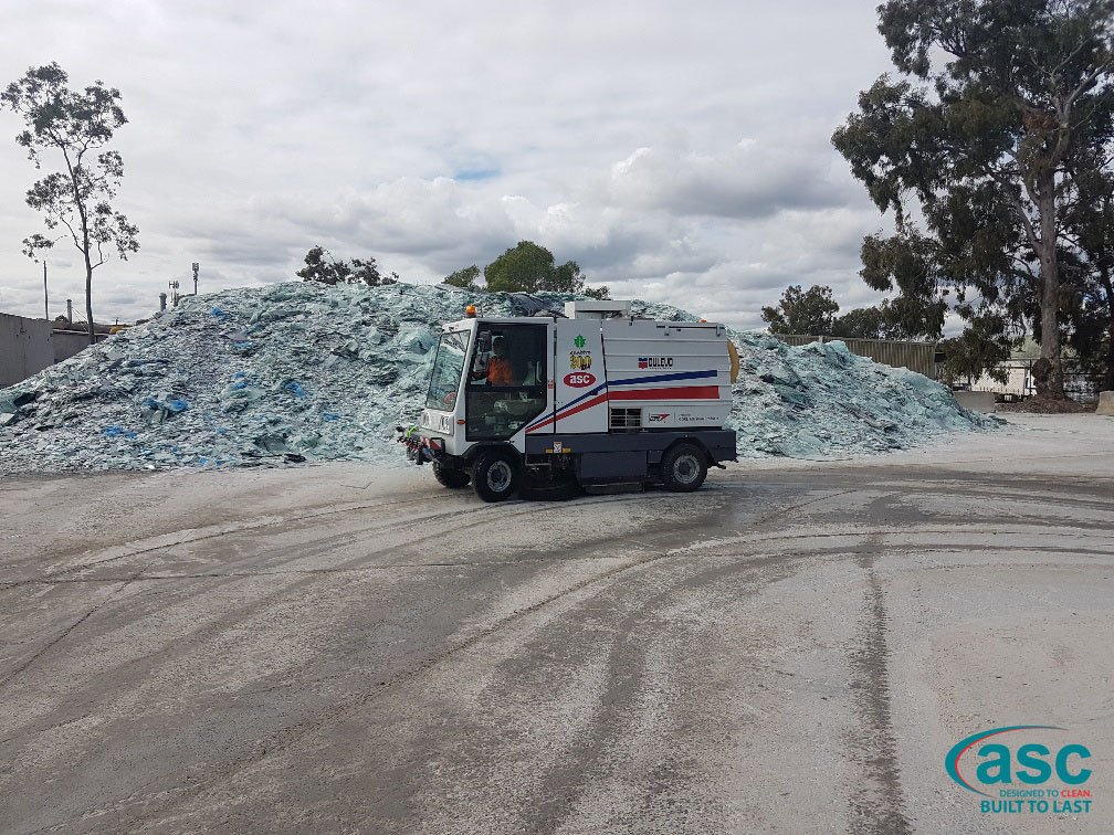 O-I Australia Uses ASC Dulevo Street Sweeper