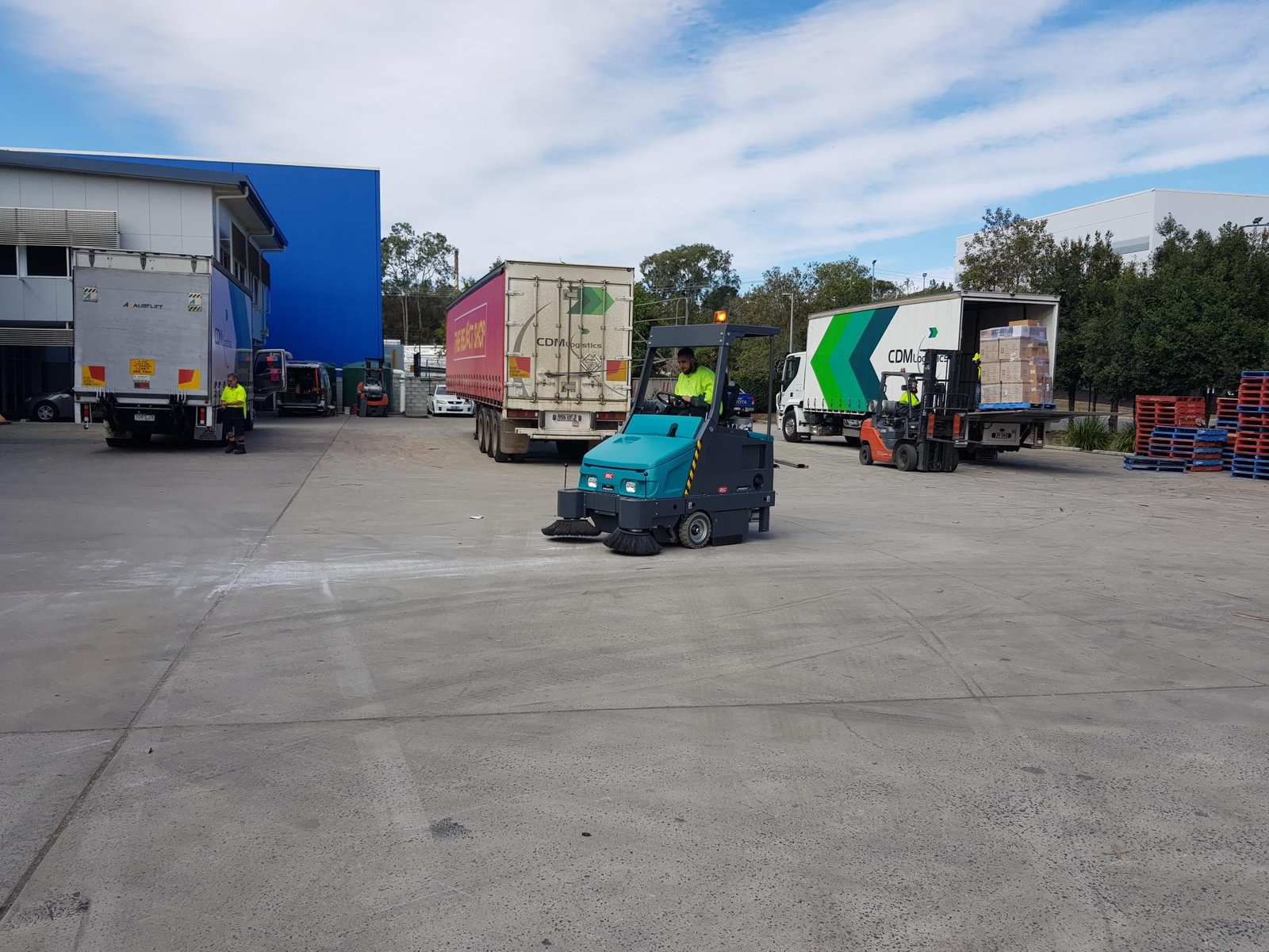 ASC Eureka M6 At Work In CDM Logistic's Facility