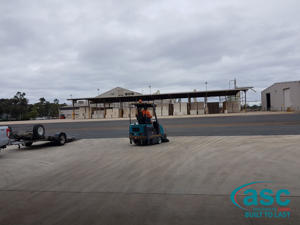 ASC Eureka M6 Sweeper At Olan Cottton's Wearhouse 6