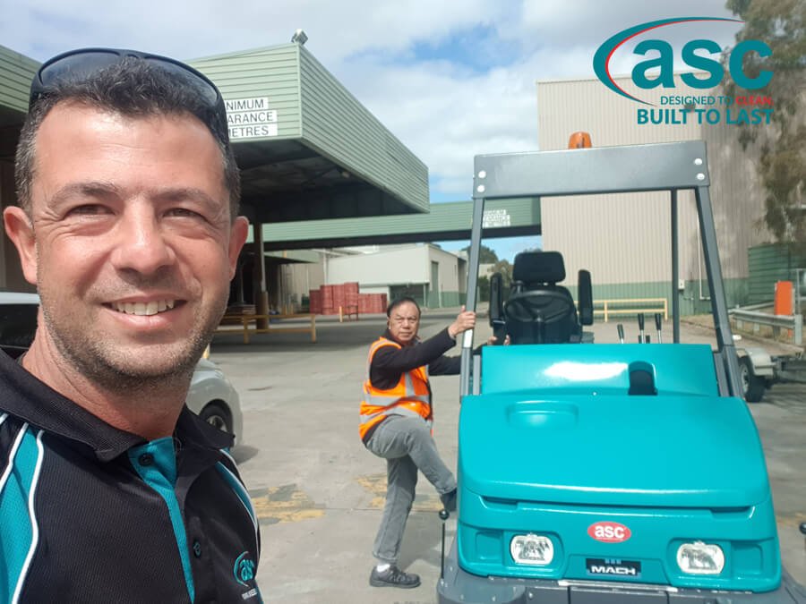 Heavy Duty ASC dust free Eureka M6 LPG sweeper 1