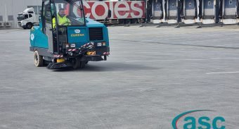Eureka M8 Diesel Sweeper