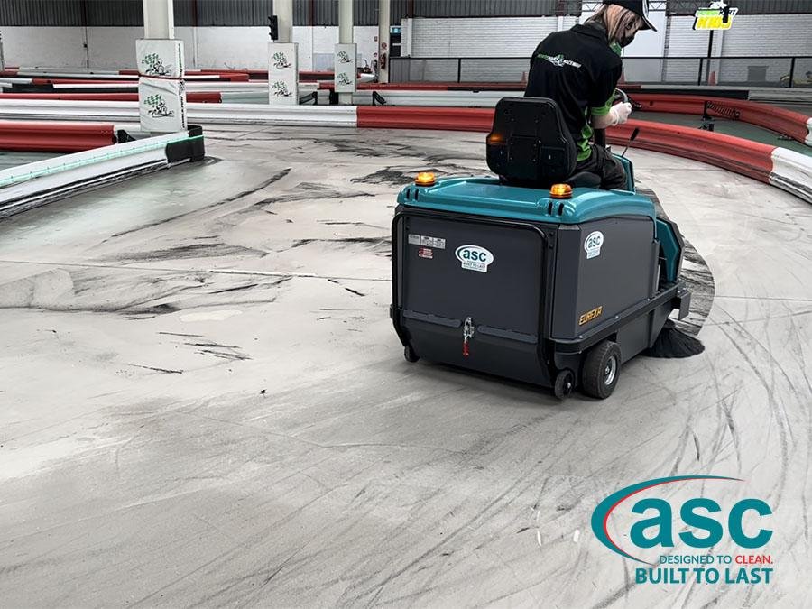 Commercial Cleaning Equipment