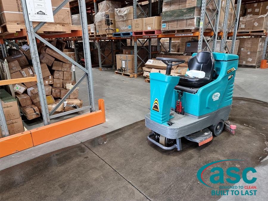 commercial floor scrubber
