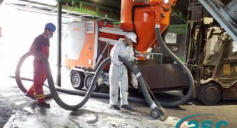 industrial cleaning machine